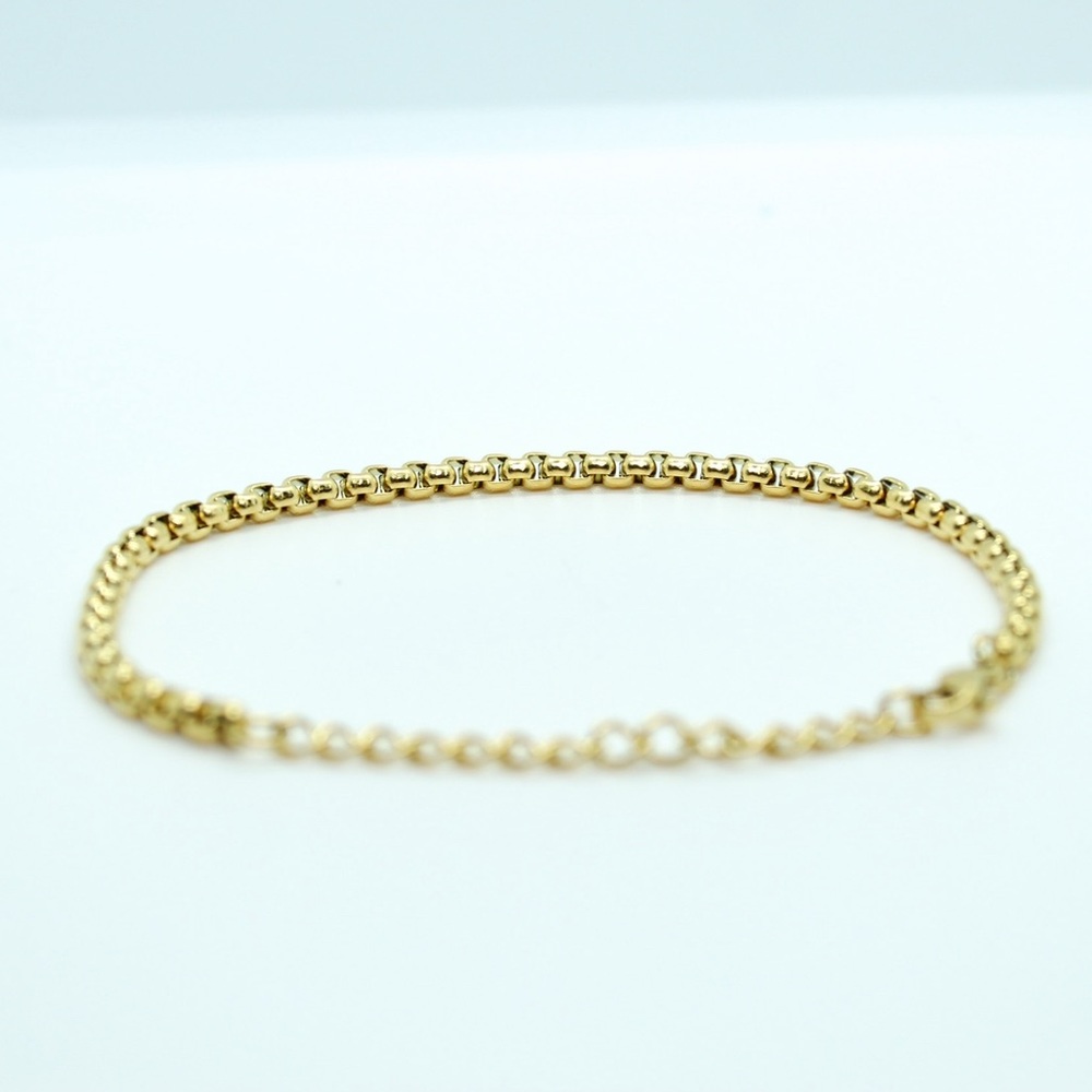 Large Box Chain Bracelet - Picture 4 of 6